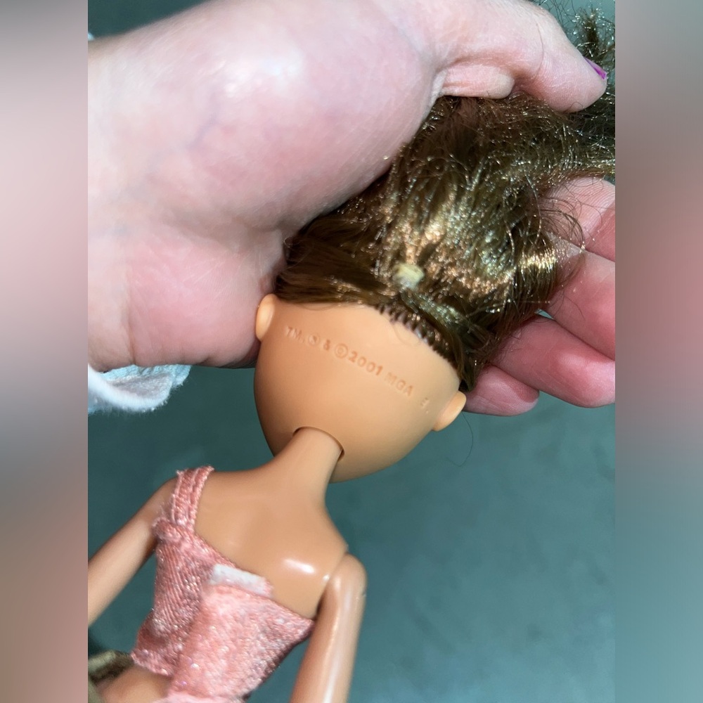 BRATZ DOLL - Picture 5 of 5